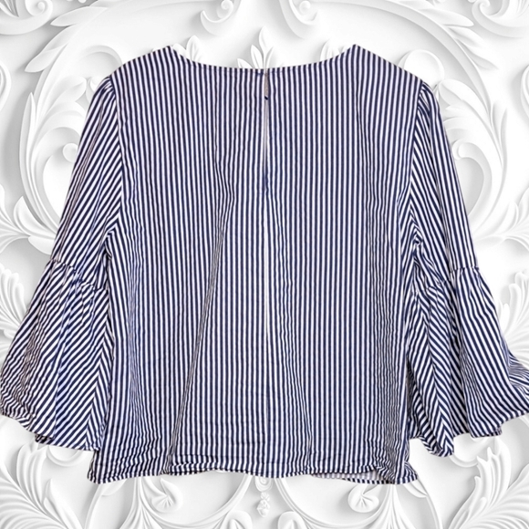 Zara blue striped Cropped top with pearls On Front  - Picture 8 of 8